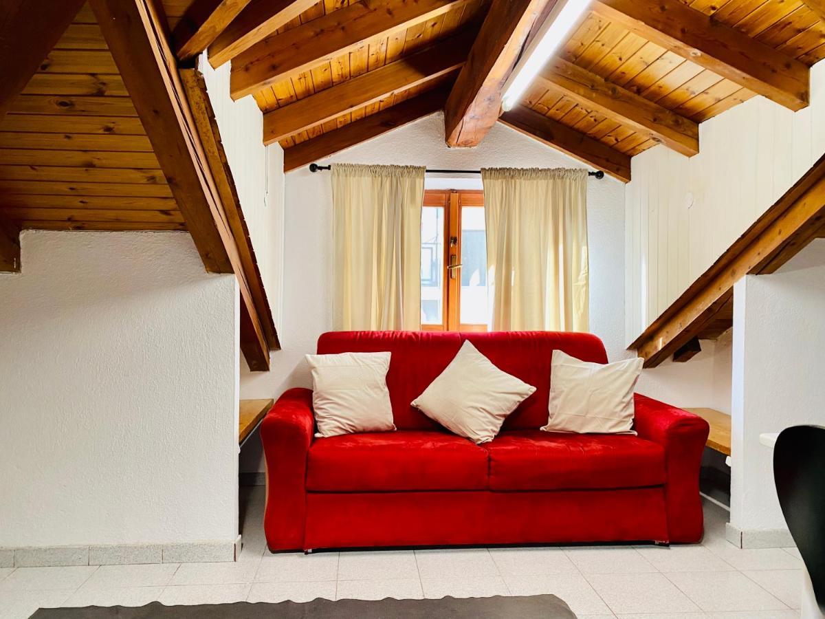 Апартаменти Casa Dei Leoni Аоста Екстер'єр фото